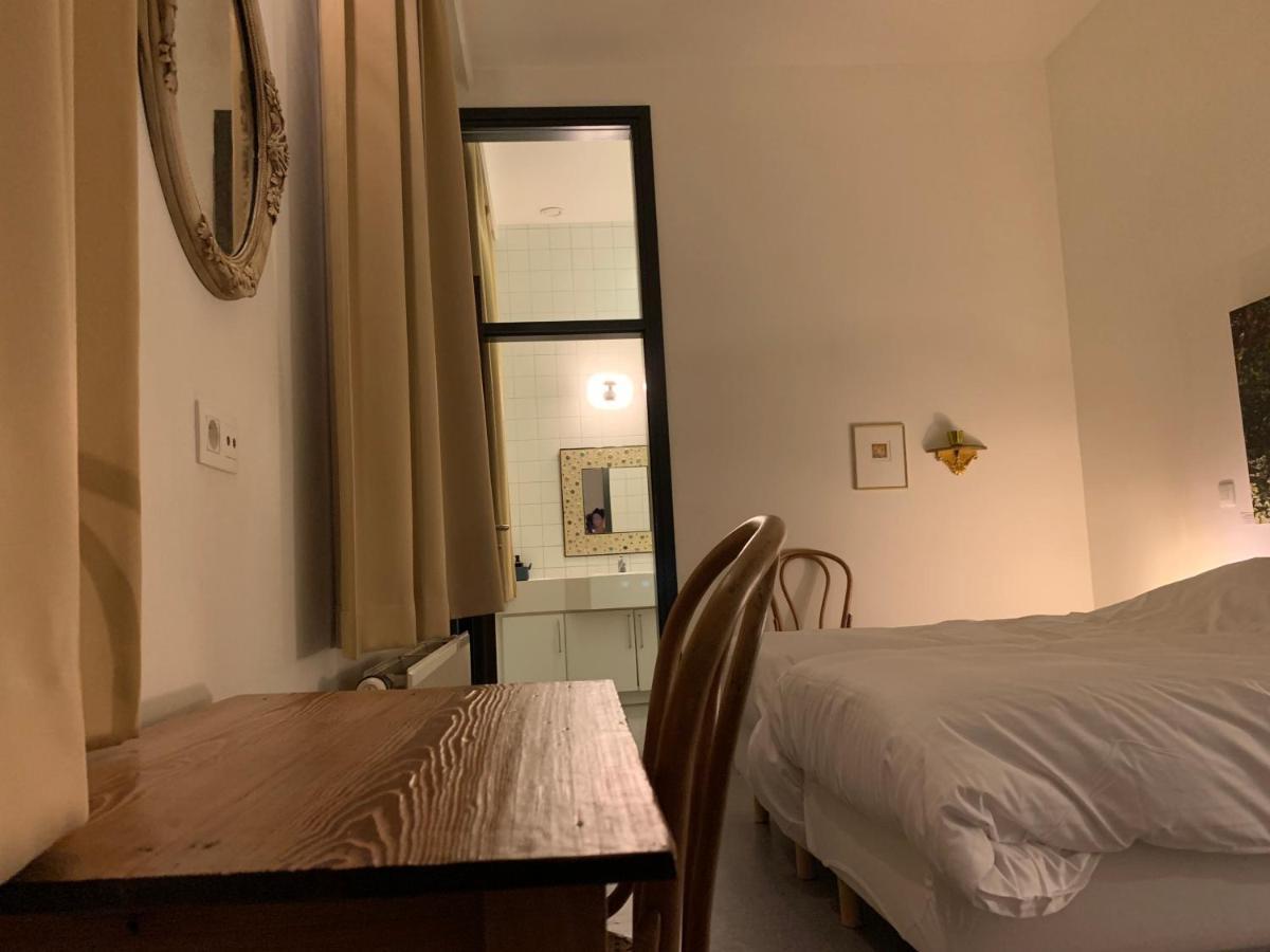 De Lotuspoort Met Mihr'S B&B In De Abdij Van Bornem Luaran gambar