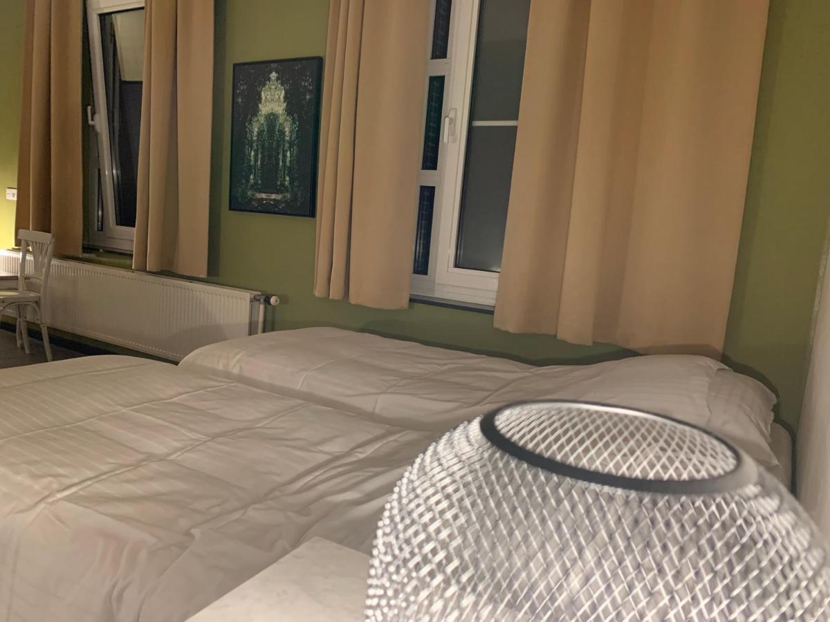 De Lotuspoort Met Mihr'S B&B In De Abdij Van Bornem Luaran gambar