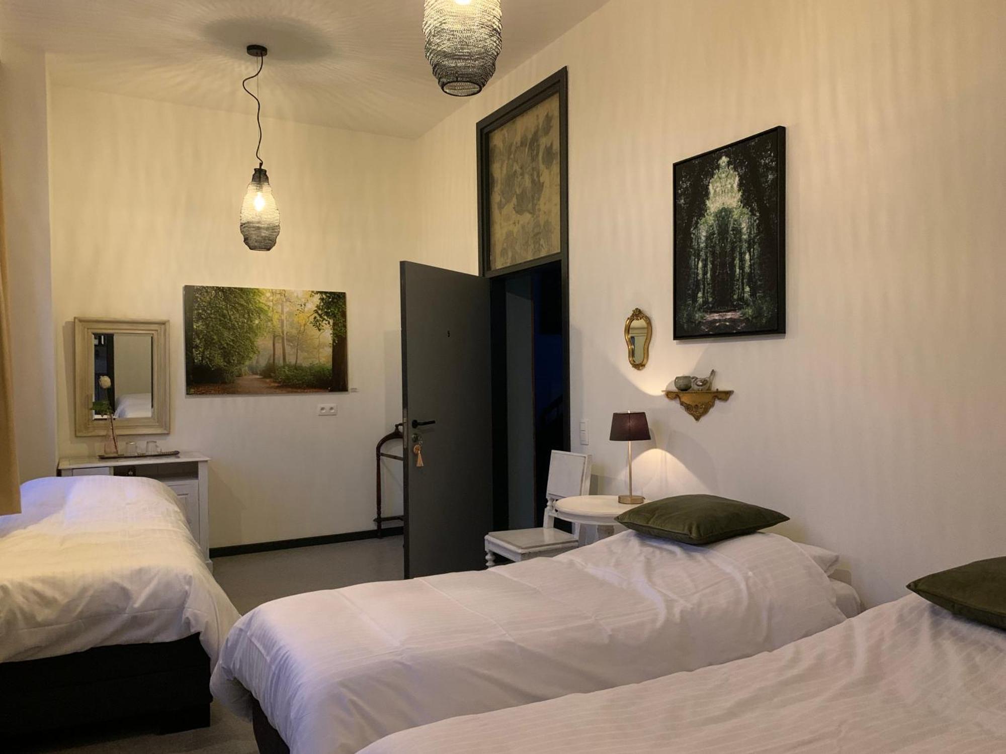 De Lotuspoort Met Mihr'S B&B In De Abdij Van Bornem Luaran gambar