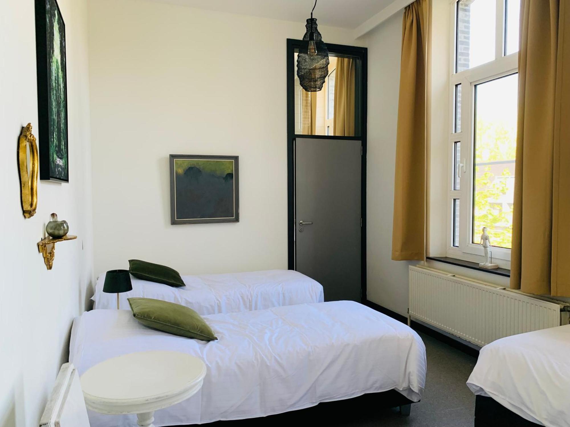 De Lotuspoort Met Mihr'S B&B In De Abdij Van Bornem Luaran gambar